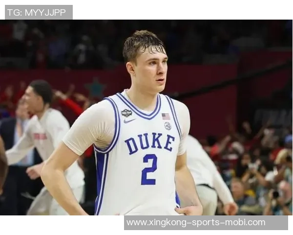 独行侠训练阵容惊艳全场弗拉格华盛顿浓眉莱夫利携手出击